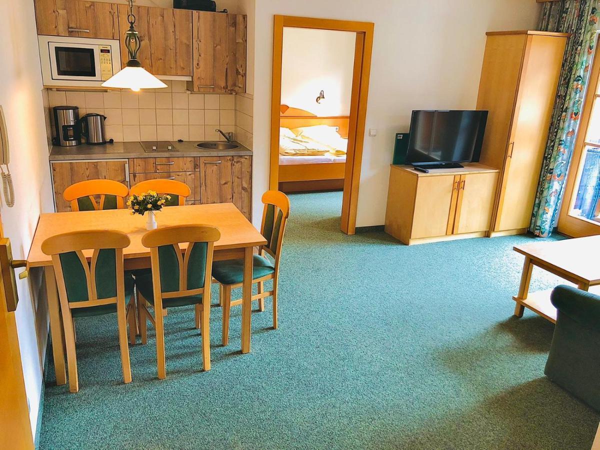 Ferienhaus Hotel Roesslwirt キルヒベルク・イン・チロル エクステリア 写真